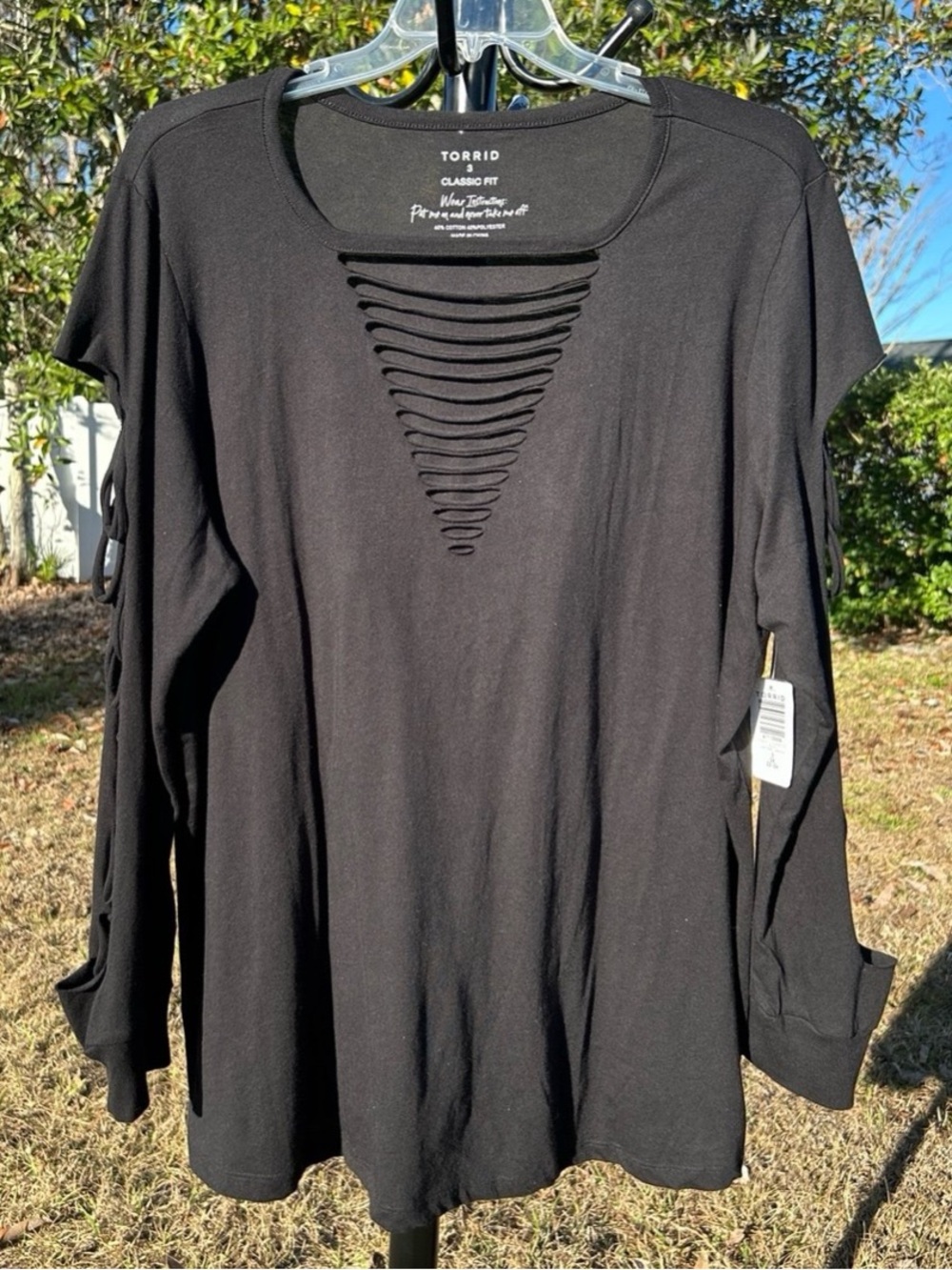 NWT Torrid classic fit top